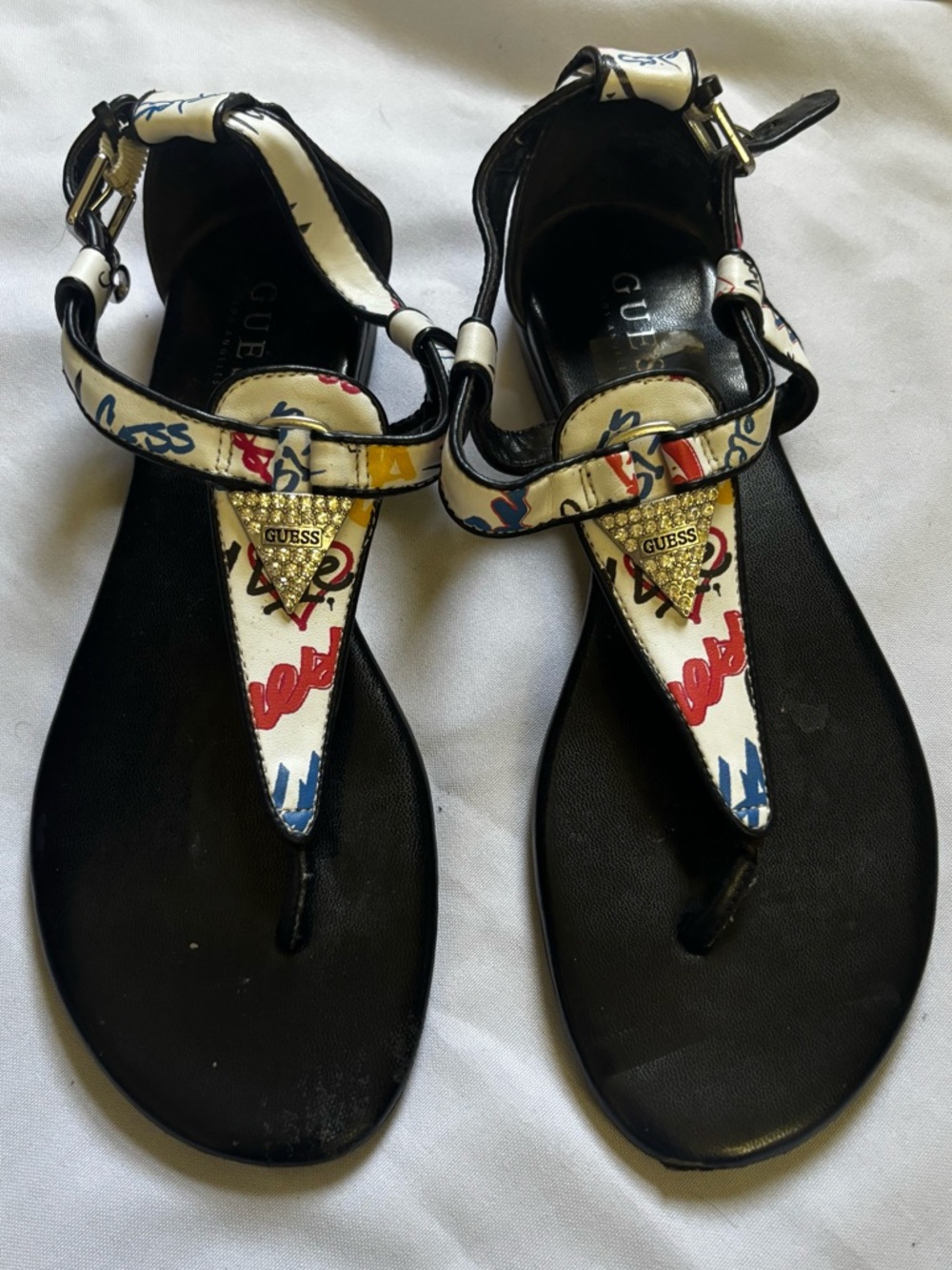 Guess Women’s Gladiator Sandals in Multi Graffiti Print Sz 8.5
